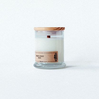 Relaxing candle with a 60’s-inspired blend of nag champa and earthy patchouli.